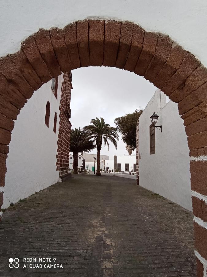 Precioso apartamento con terraza en Teguise Teguise  Exterior foto