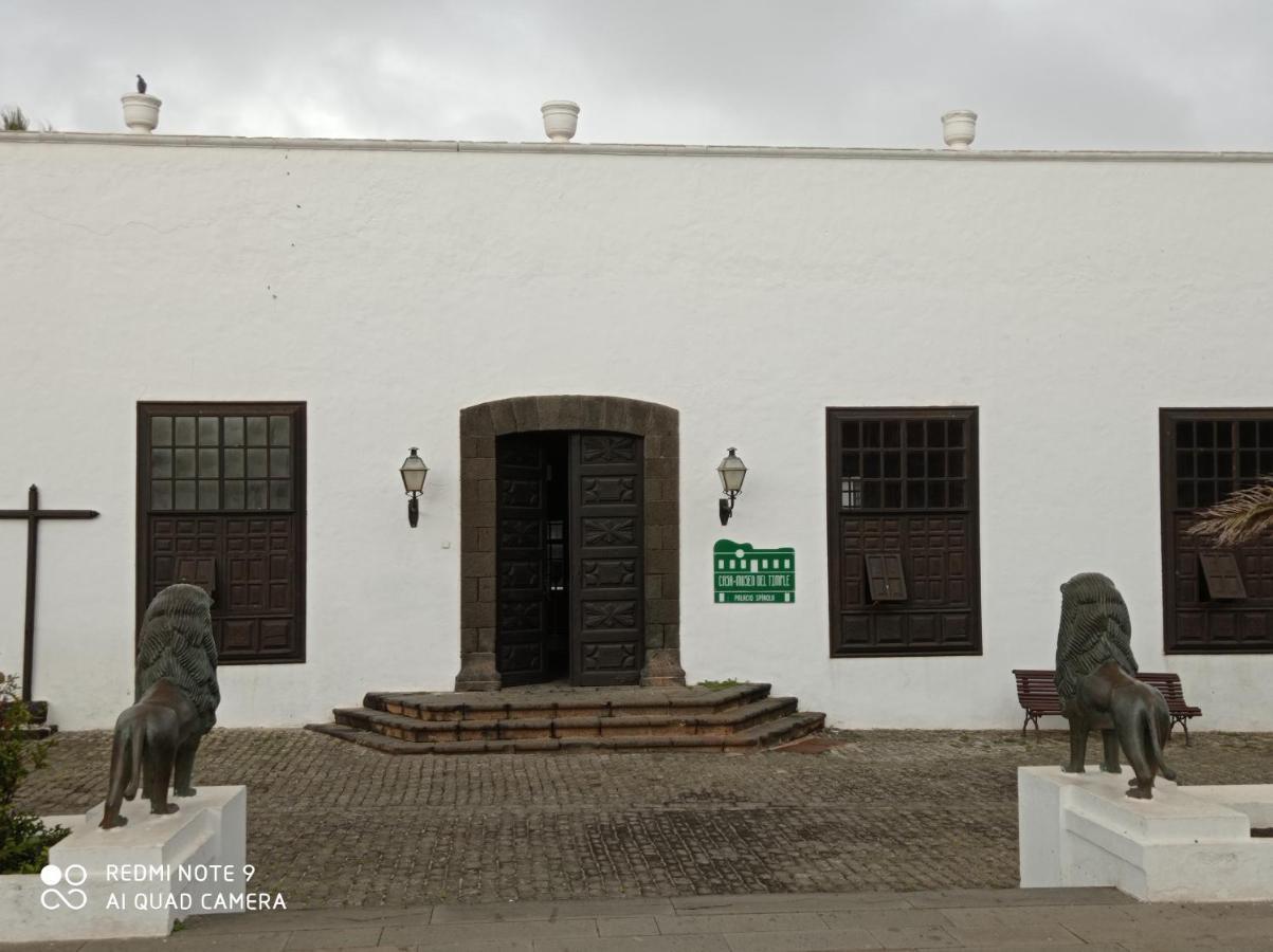 Precioso apartamento con terraza en Teguise Teguise  Exterior foto